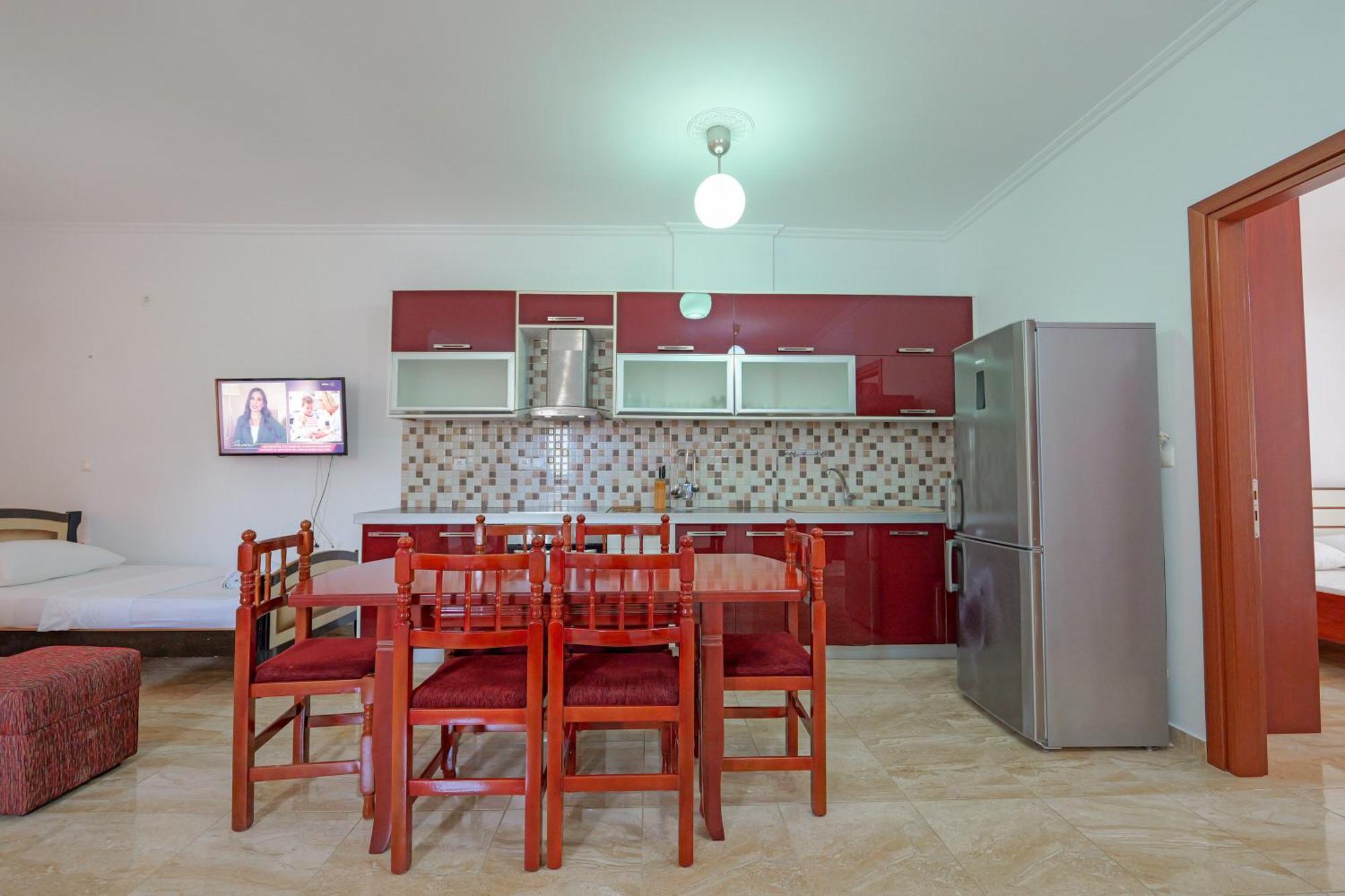 Guest House Moonlight Ksamil Esterno foto